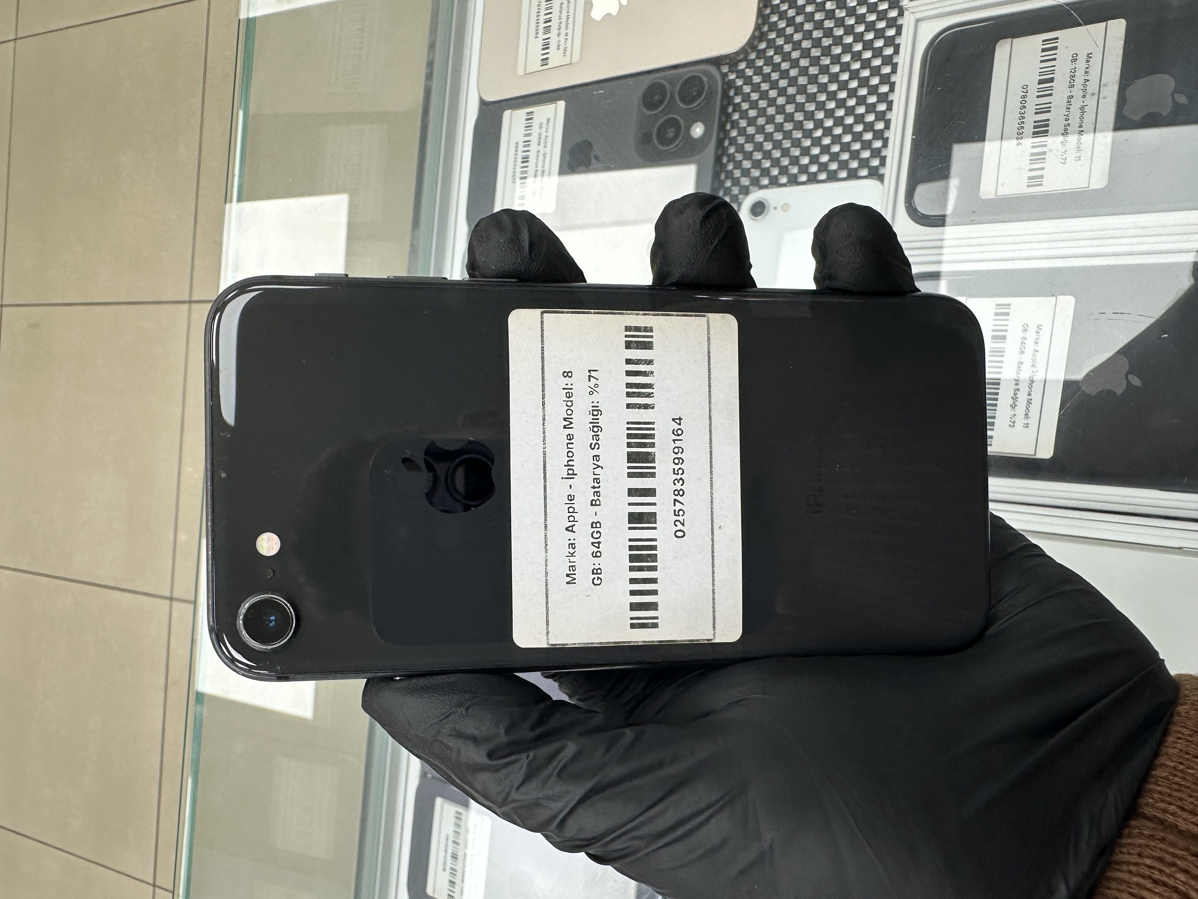 Apple - İphone 8 64GB