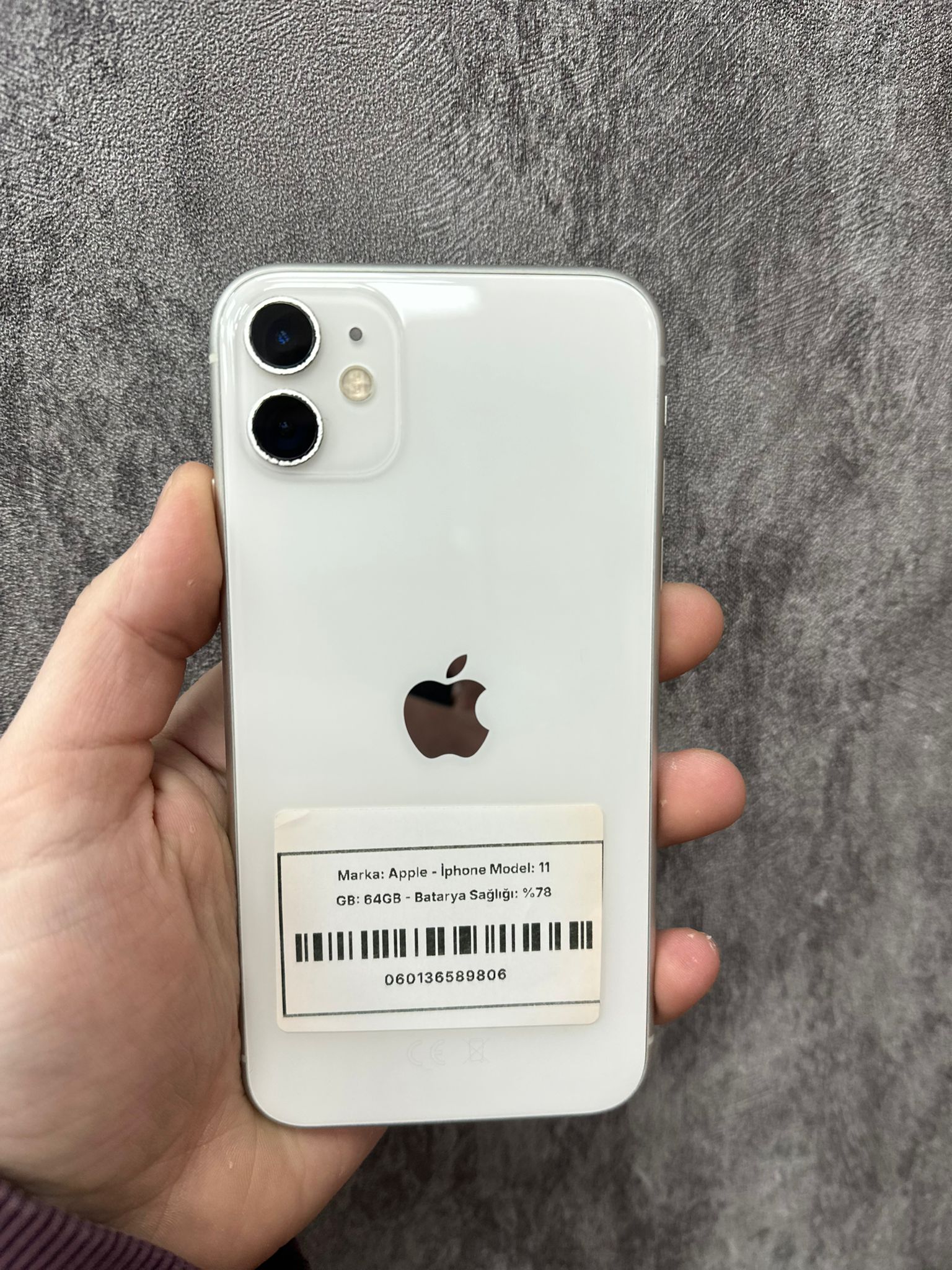 Apple - İphone 11 64GB