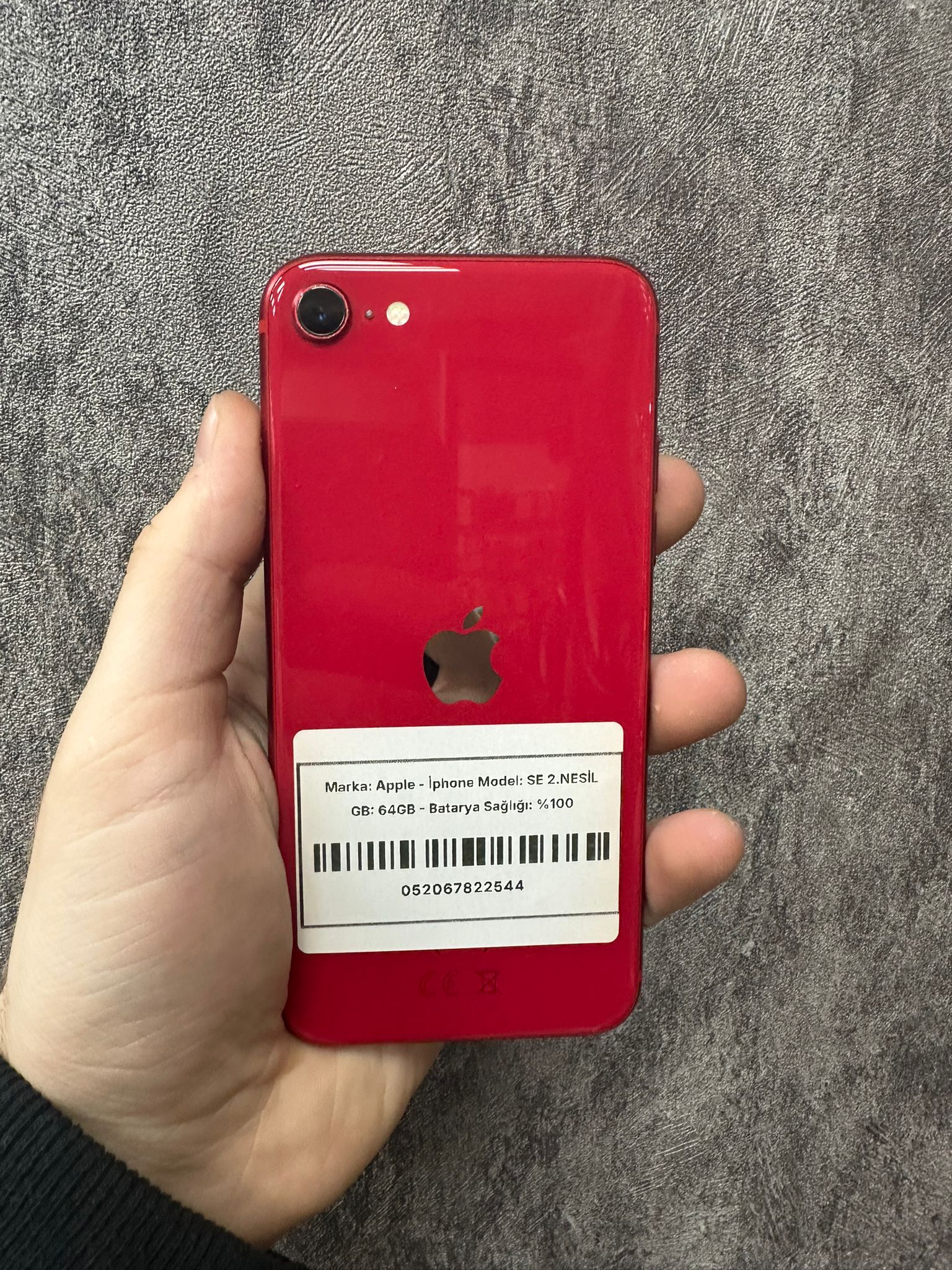 Apple - İphone SE 2.NESİL 64GB